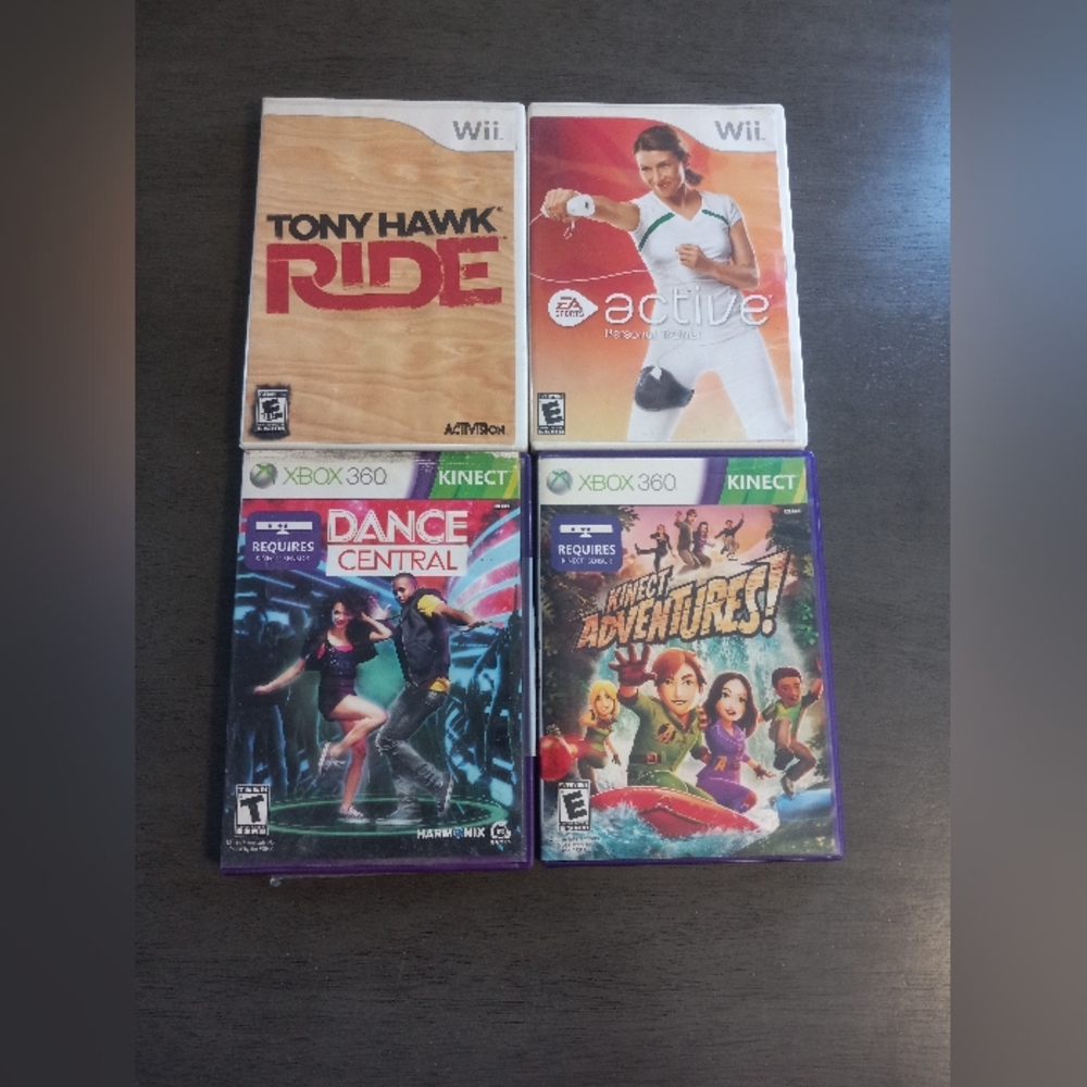 4 Video Game Lot 2 Xbox 360 And 2 Nintendo Wii